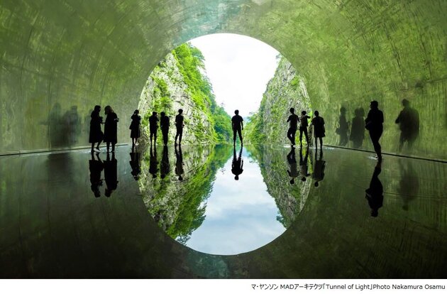 大地の芸術が織りなす「光と水と現代アート」越後妻有（つまり）　夏の旅