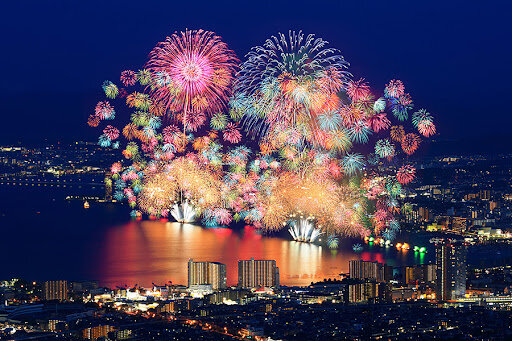西日本最大の「びわ湖 大花火大会」と 琵琶湖の絶景　２日間