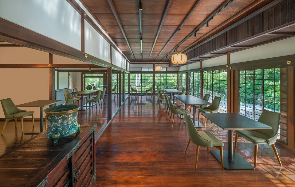 世世 内観イメージ.jpg